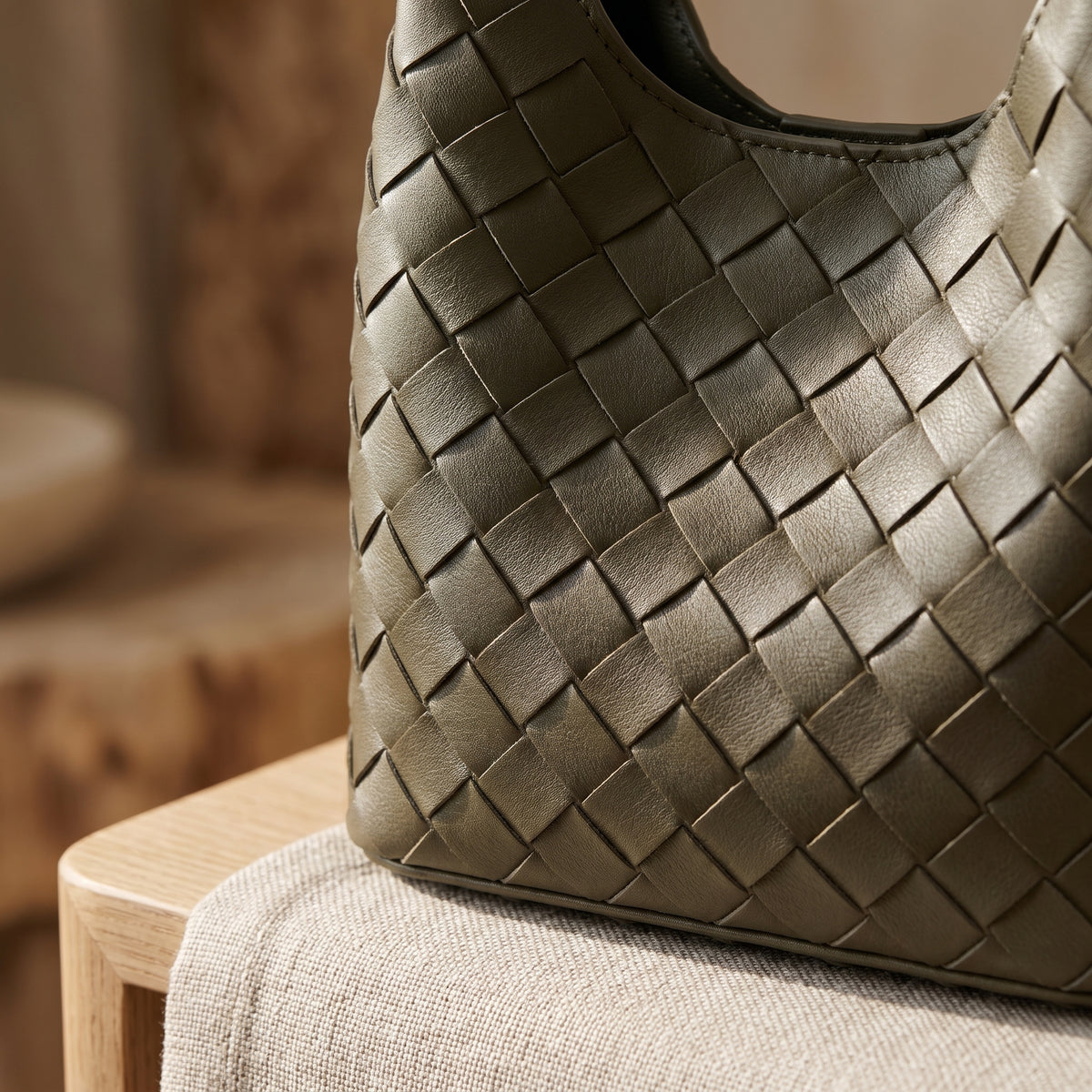 Women’s Woven Bucket Bag – Top Handle Crossbody Purse, Chic Everyday Handbag